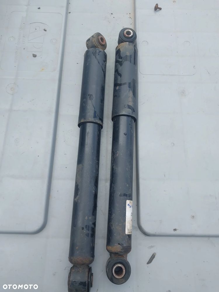 Amortyzatory  vw t5 t6 tył sachs - 2