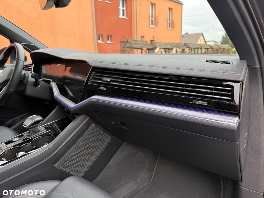 Volkswagen Touareg 3.0 V6 TDI SCR 4Motion Automatik R-Line - 22