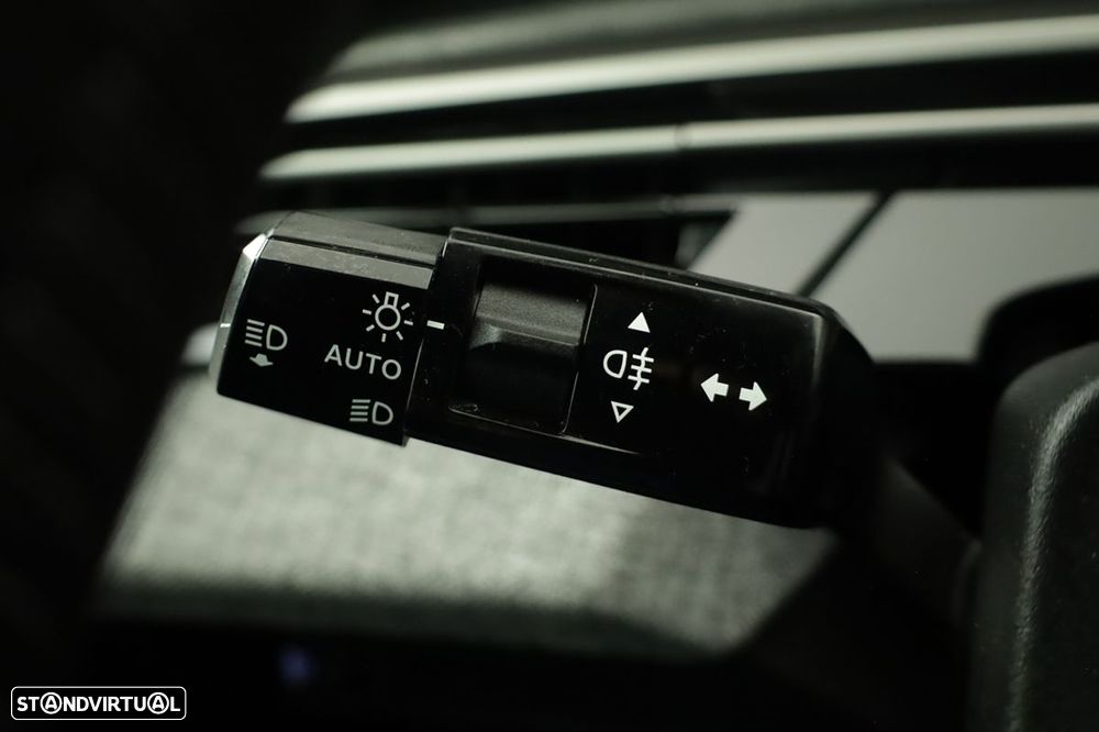 Peugeot 5008 1.2 Hybrid Allure e-DCS6 - 14