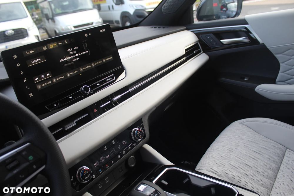 Mitsubishi Outlander - 22