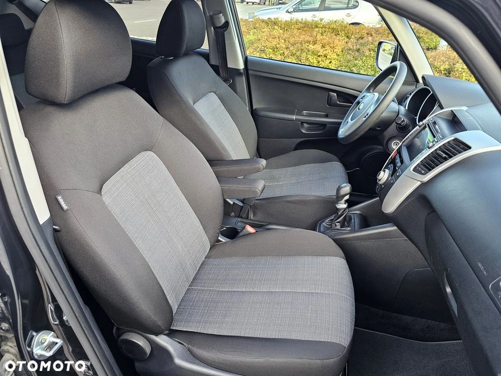 Kia Venga 1.6 CVVT Black Collection - 25