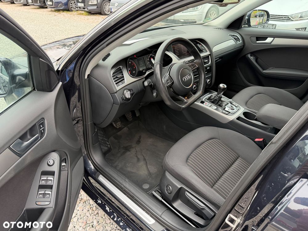 Audi A4 Avant 1.8 TFSI quattro Attraction - 24