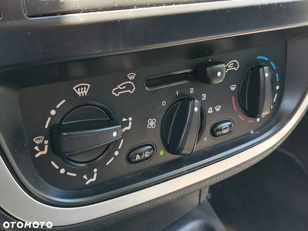Opel Insignia 2.0 CDTI - 24