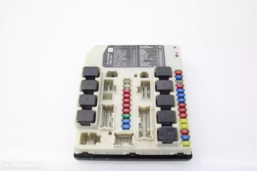 CAIXA RELÉS / FUSÍVEIS NISSAN NP300 NAVARA 2006 -284B7EB310 - 2