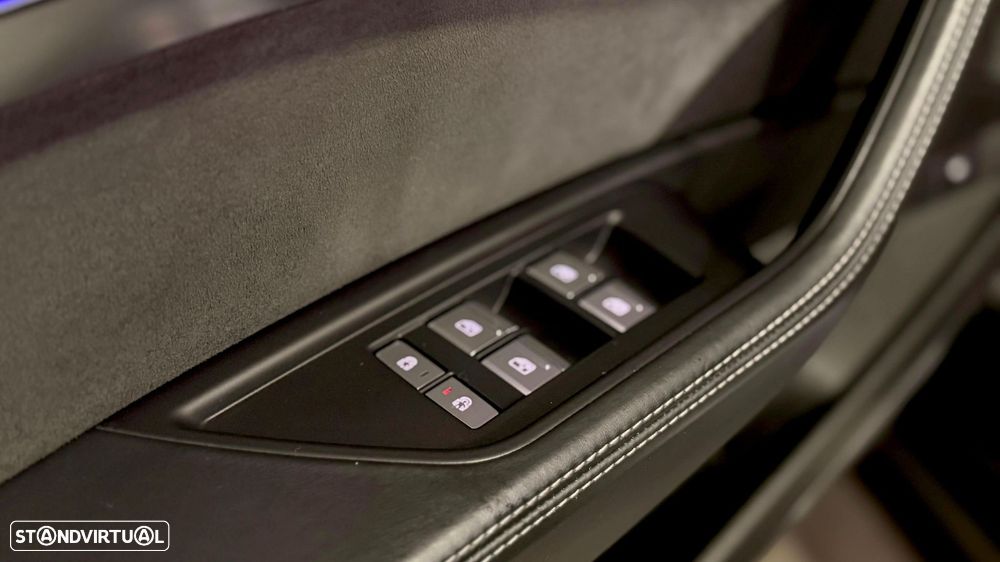 Audi e-tron Sportback S quattro - 28