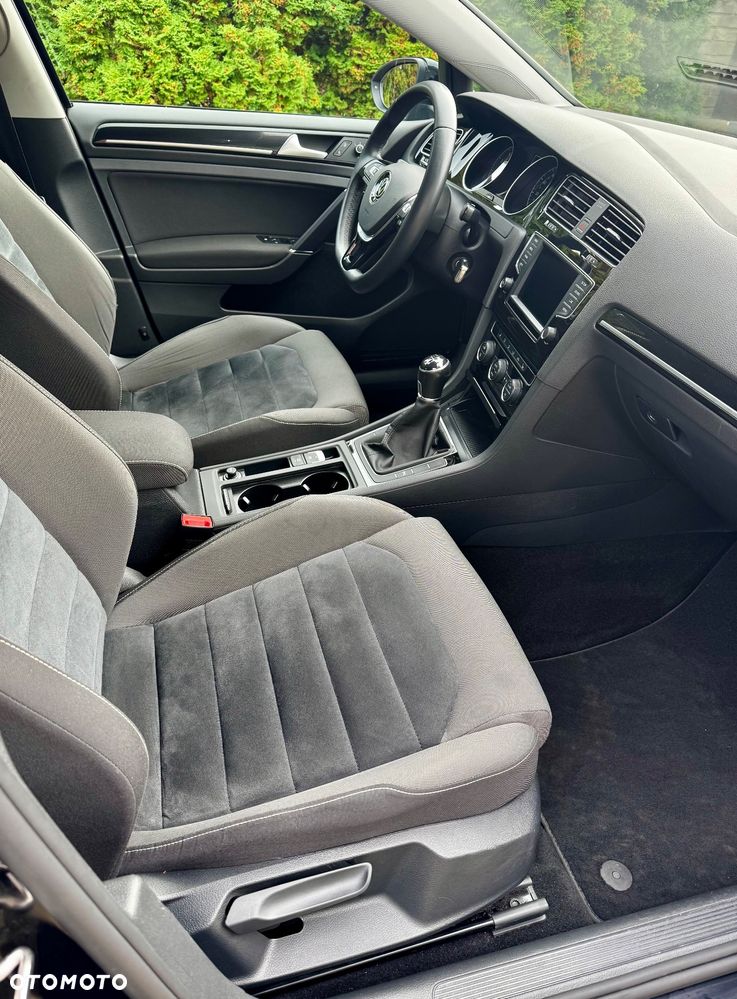 Volkswagen Golf VII 1.4 TSI BMT Highline - 12