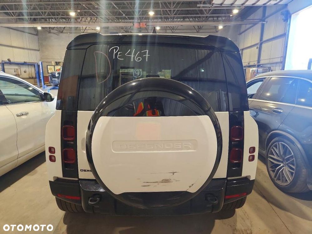 Land Rover Defender - 6