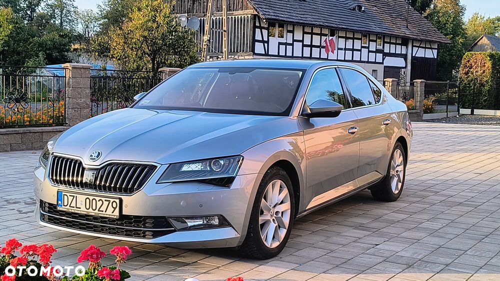 Skoda Superb 2.0 TSI Ambition DSG - 25