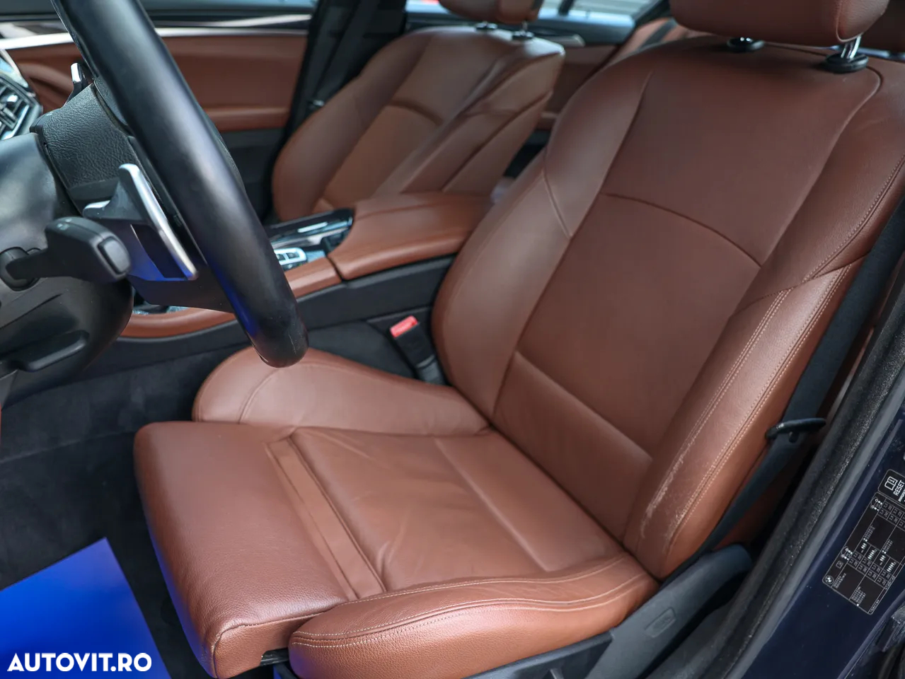 BMW Seria 5 520i Aut. - 24