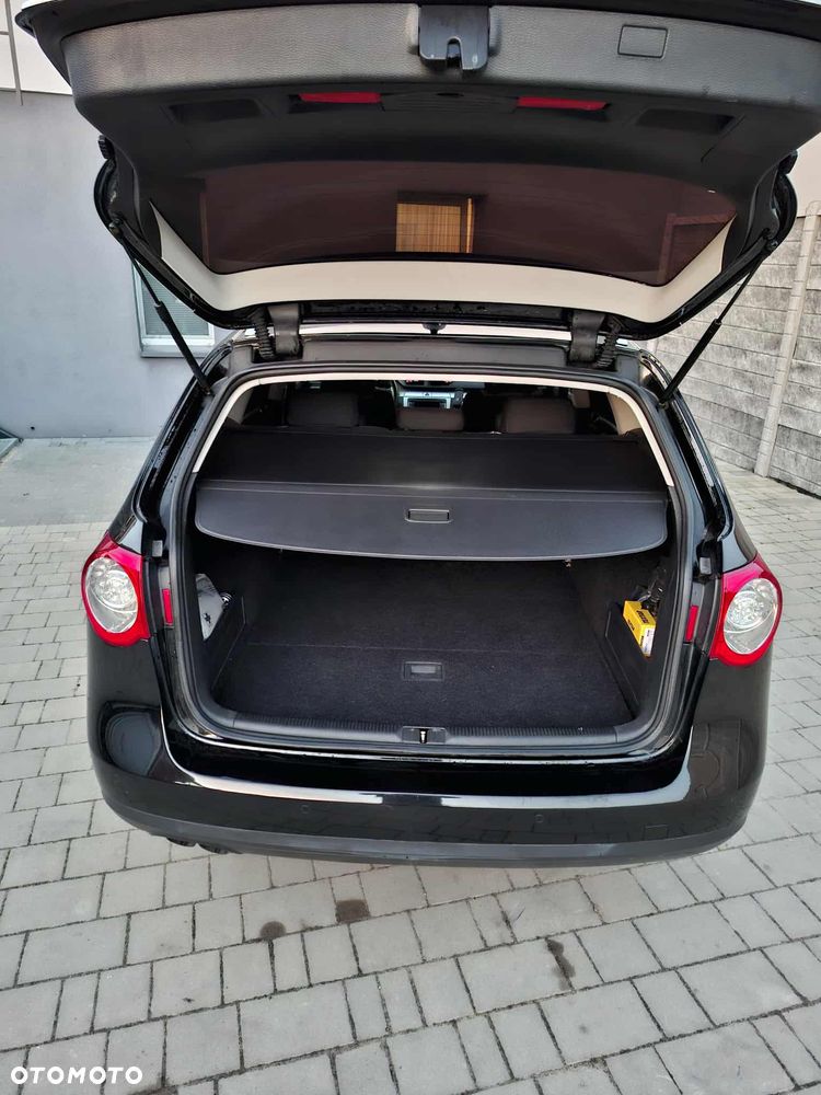 Volkswagen Passat Variant 2.0 TDI Comfortline DSG - 13