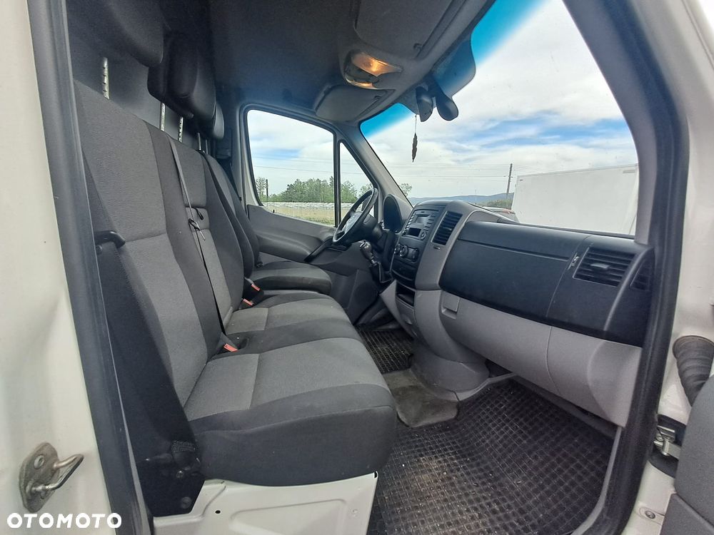 Volkswagen Crafter - 11