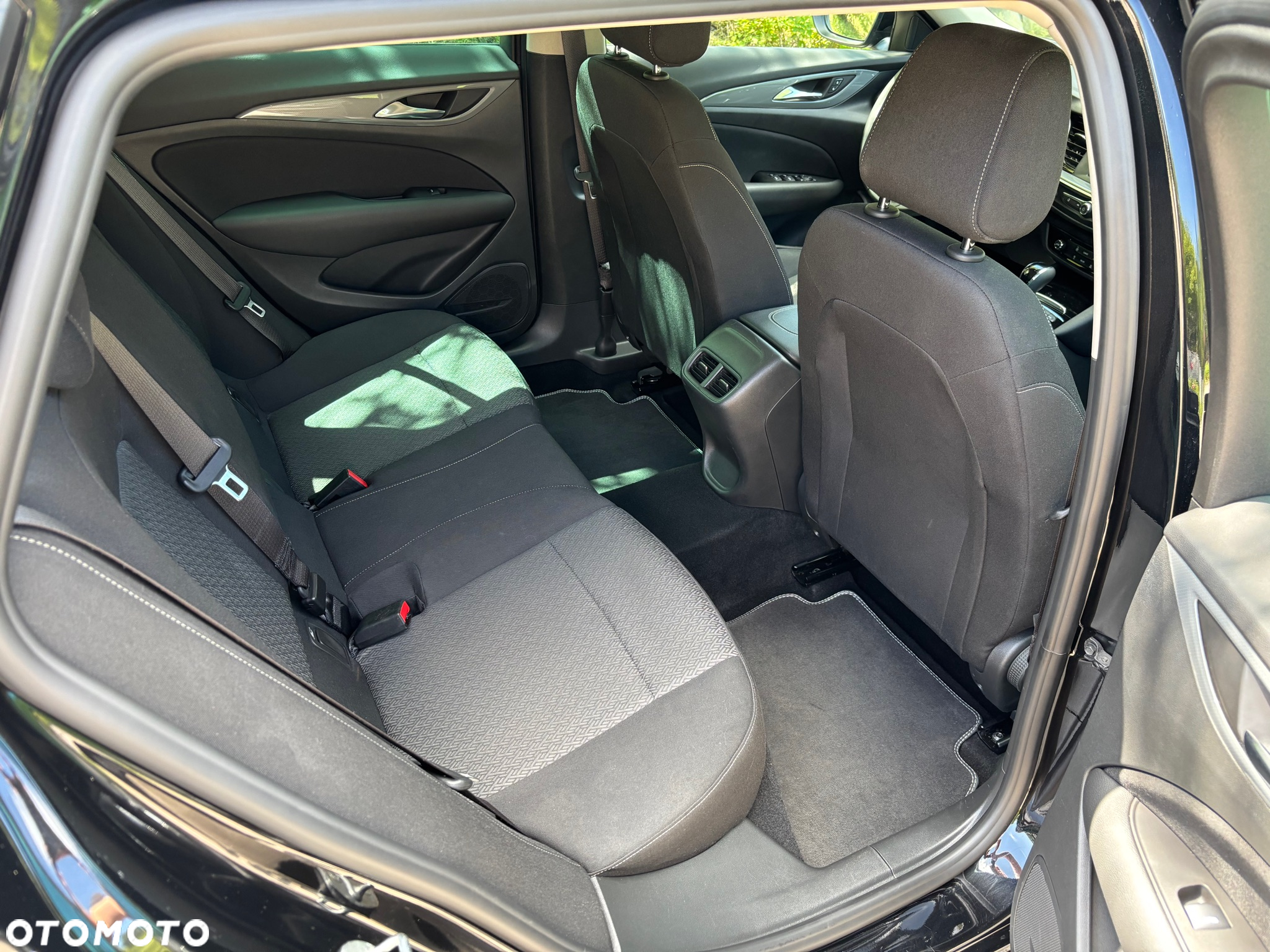 Opel Insignia 1.5 T Enjoy S&S - 14