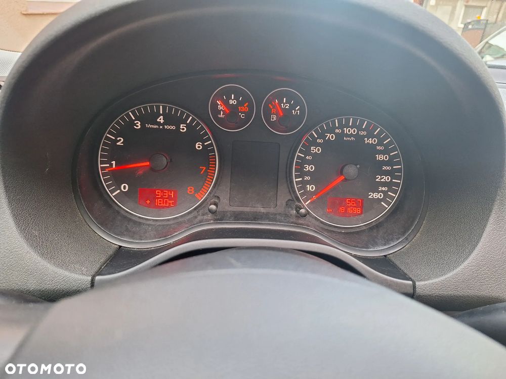 Audi A3 Sportback 1.6 Attraction - 3