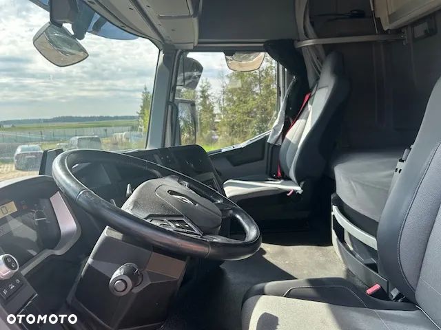 Renault T 460 - 17