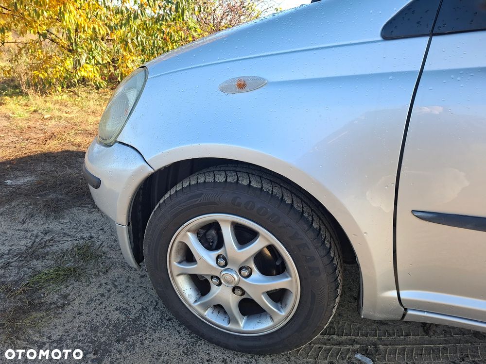 Toyota Yaris - 9