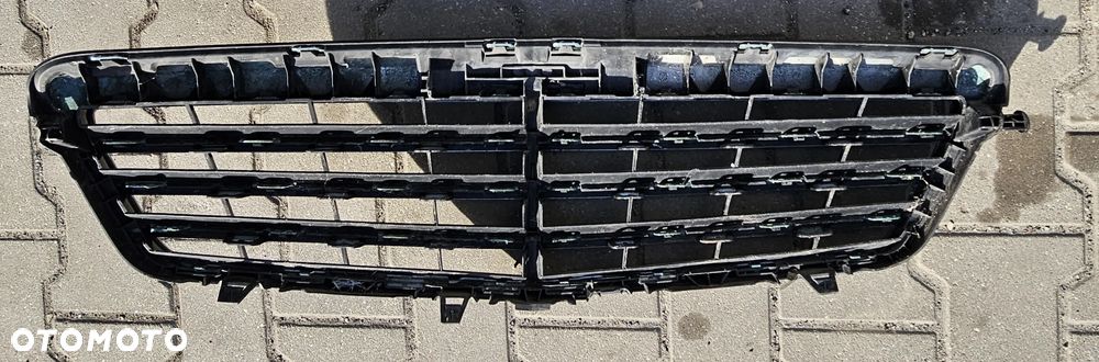Mercedes E W212 grill atrapa - 3