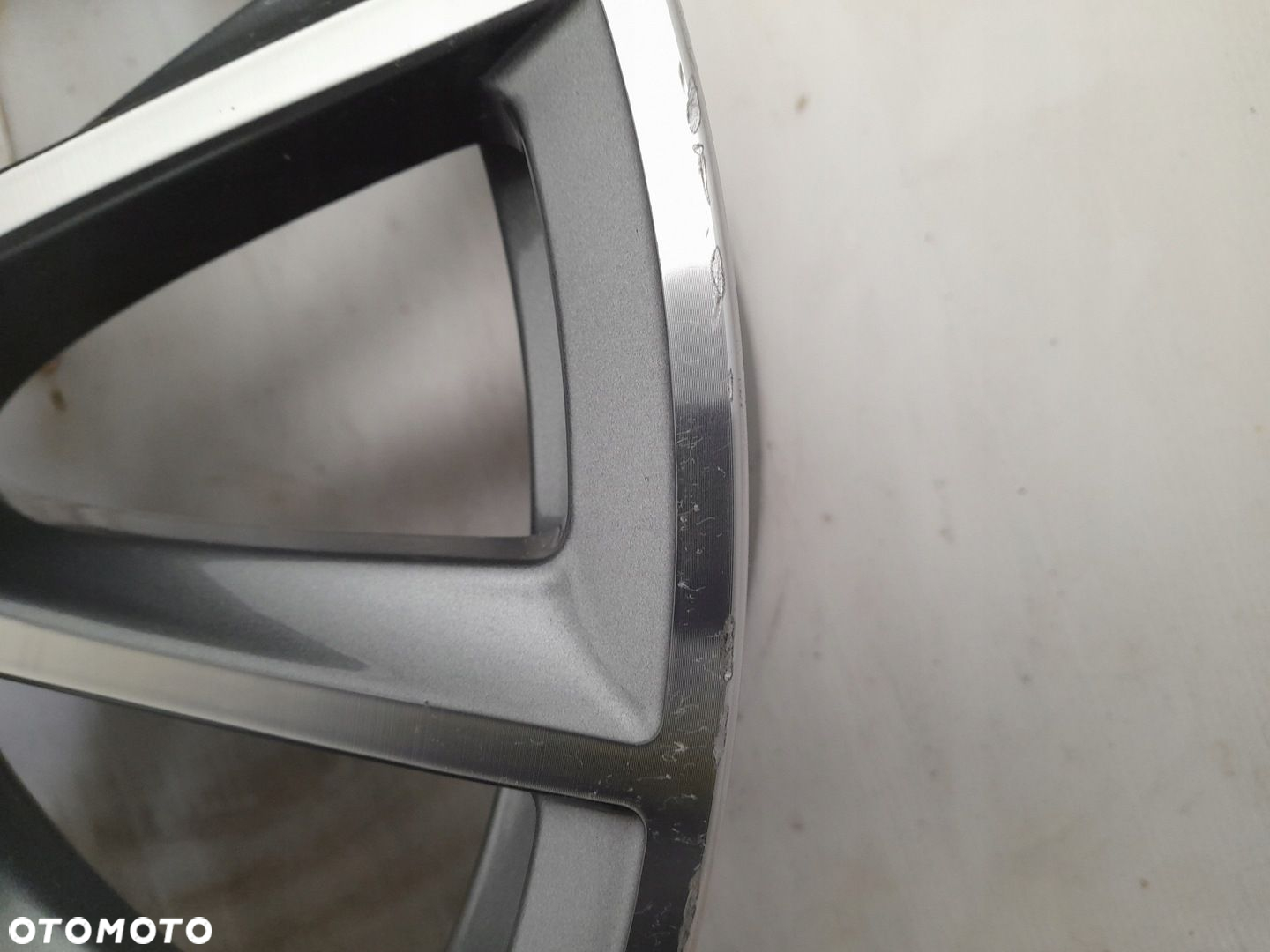 Felgi aluminiowe Mercedes OE A2234011500 9.0" x 20" 5x112 ET34 - 12