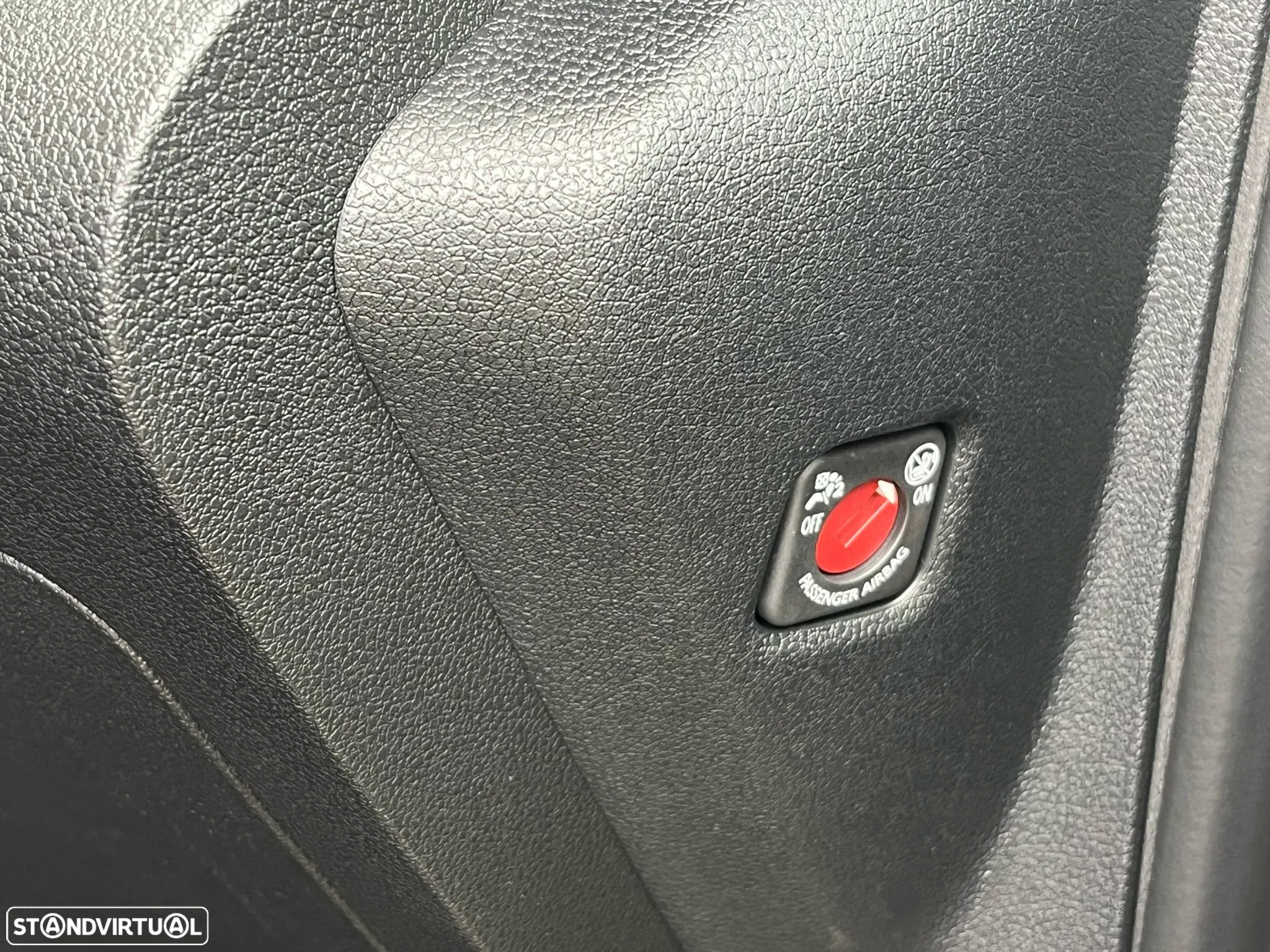 Peugeot Partner Standard 1.5 BlueHDi 130cv EAT8 (caixa automática) - 32