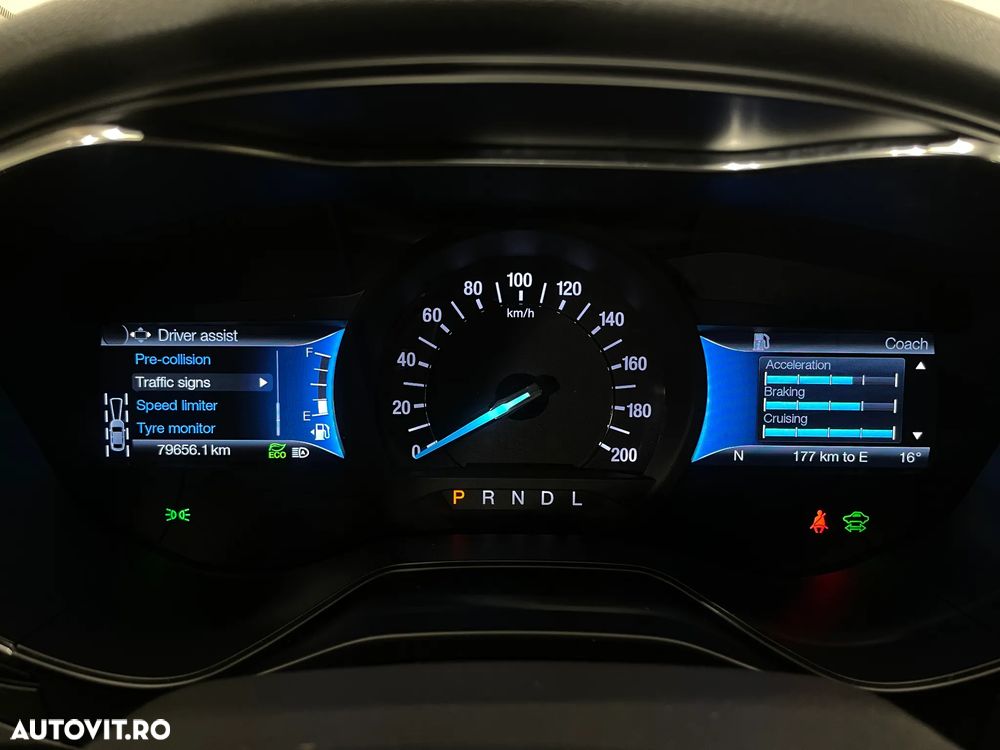 Ford Mondeo 2.0 HEV Titanium - 26