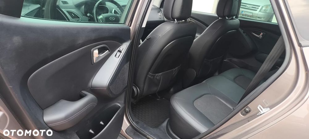 Hyundai ix35 2.0 Premium 2WD - 11