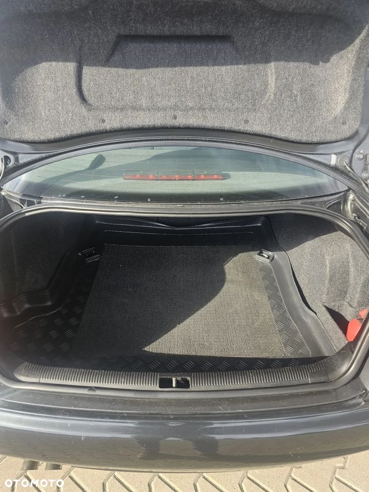 Audi A4 Limousine - 20