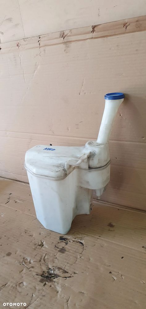 Zbiorniczek spryskiwaczy pompki Toyota Aygo - 4