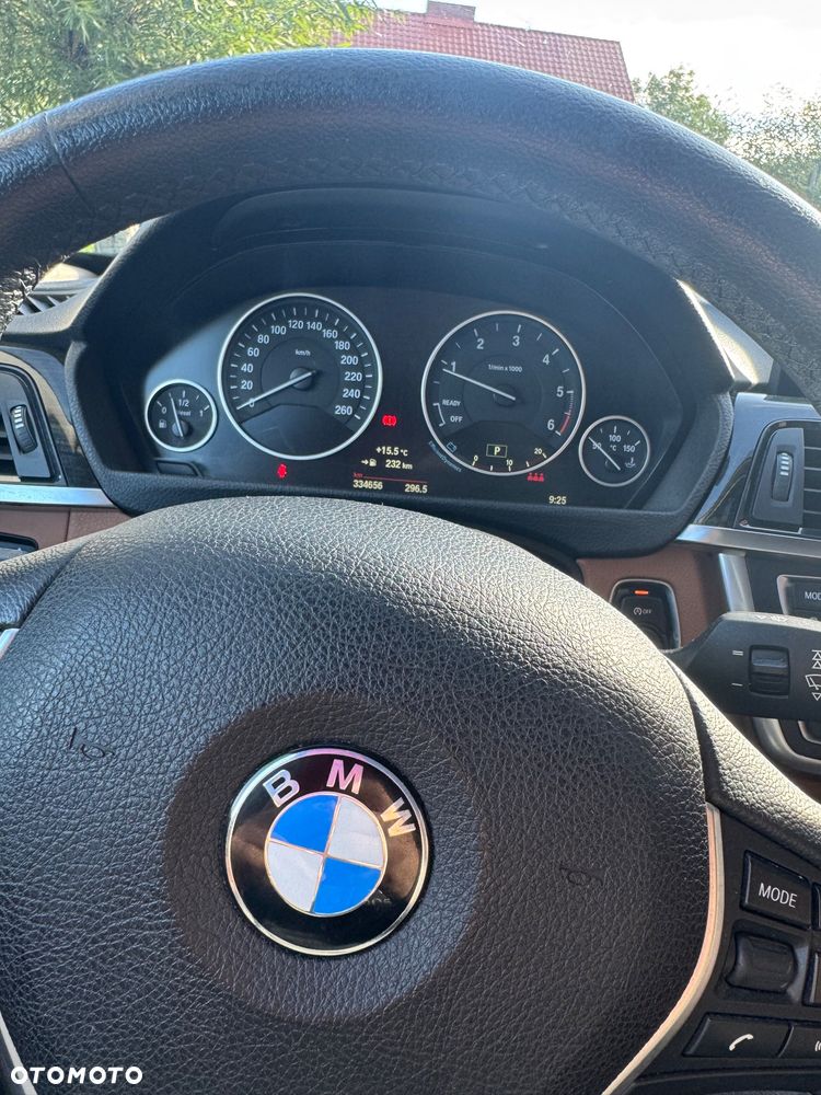BMW Seria 3 325d Luxury Line - 8
