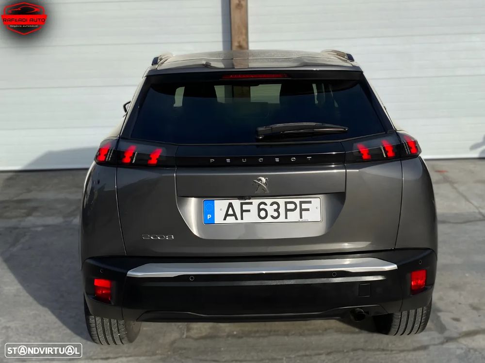 Peugeot 2008 1.2 PureTech Allure - 4
