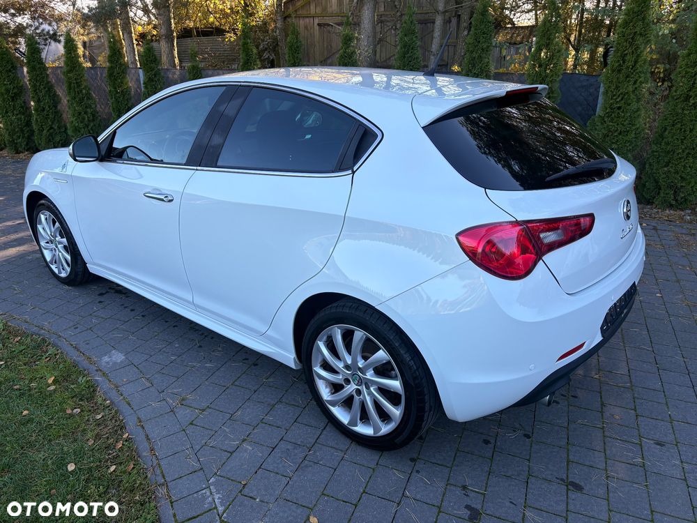Alfa Romeo Giulietta - 7