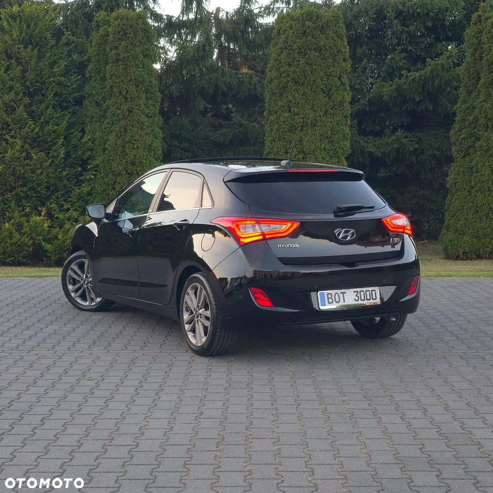 Hyundai i30 blue 1.6 GDI Passion - 10