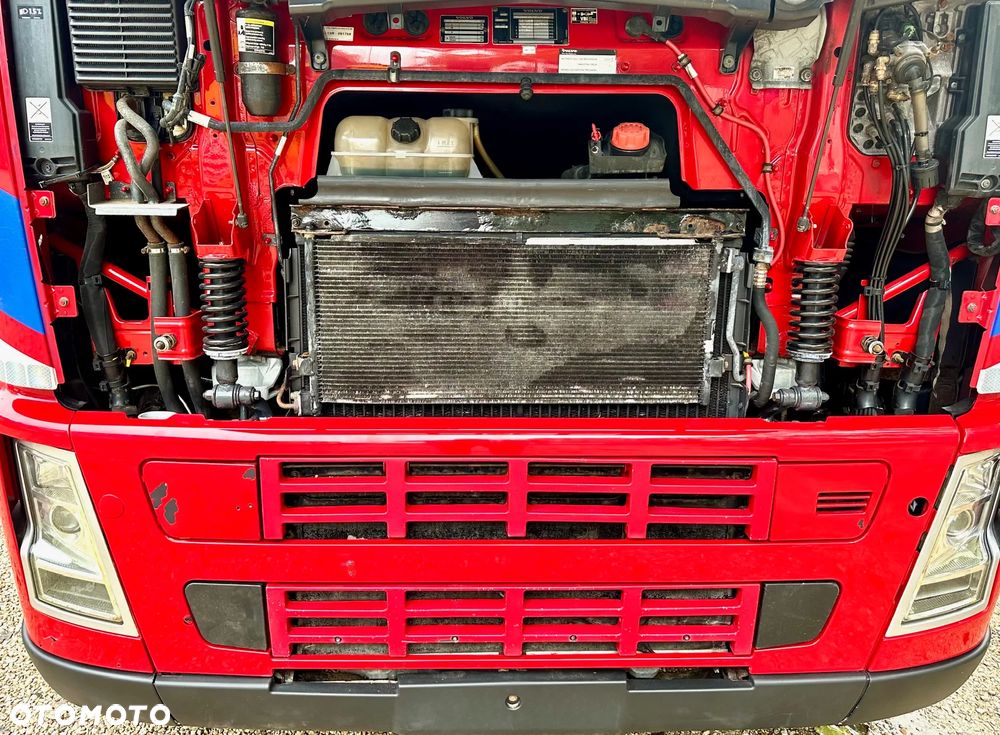 Volvo FH440 GLOB XXL AUTOMAT SKÓRA 2xALUTANK STANDKLIMA WEBASTO XENONY SPOJLERY LODÓWKA EURO 5 2008 LOW DECK MEGA ŁADNY - 6
