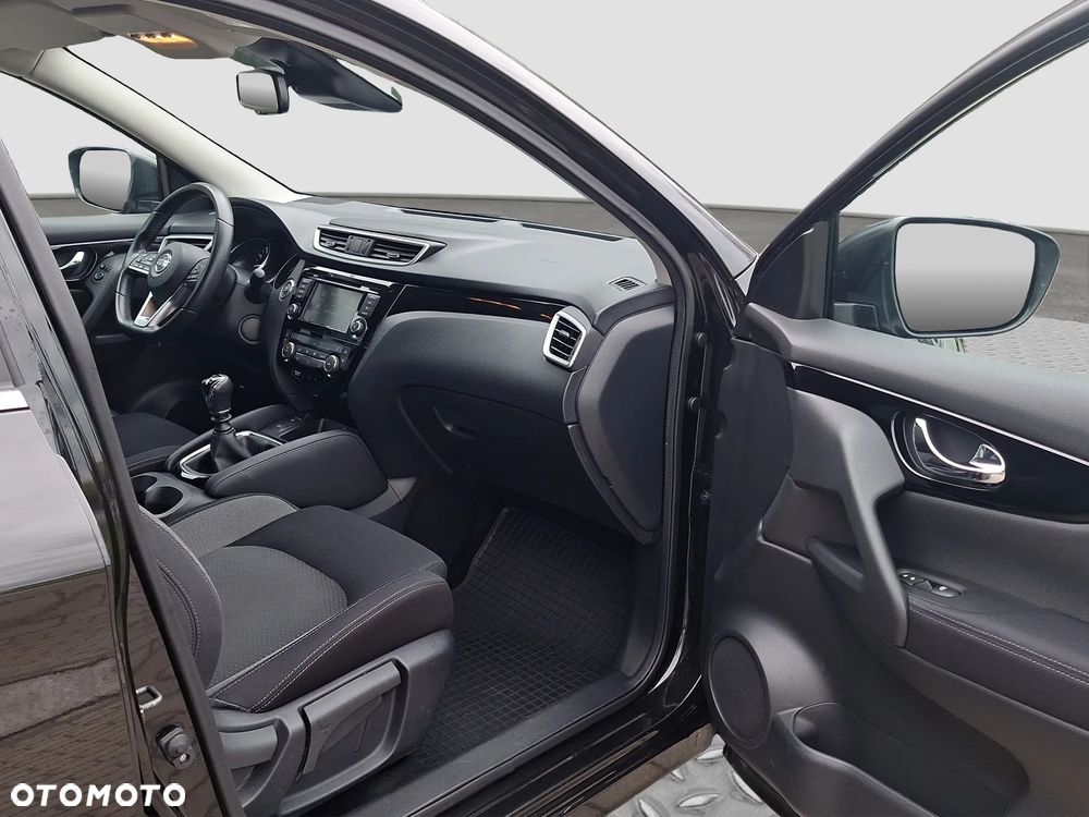 Nissan Qashqai 1.3 DIG-T N-Connecta - 35