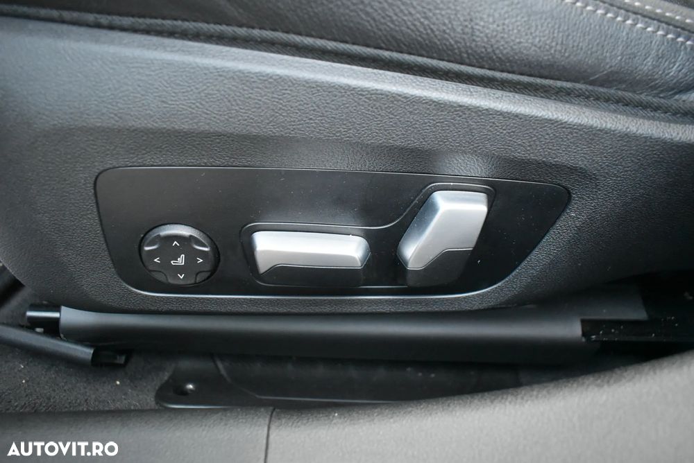 BMW Seria 3 320e xDrive AT PHEV - 20