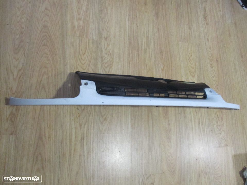 Grelha Frontal Bigode Renault Clio II 2 - 2