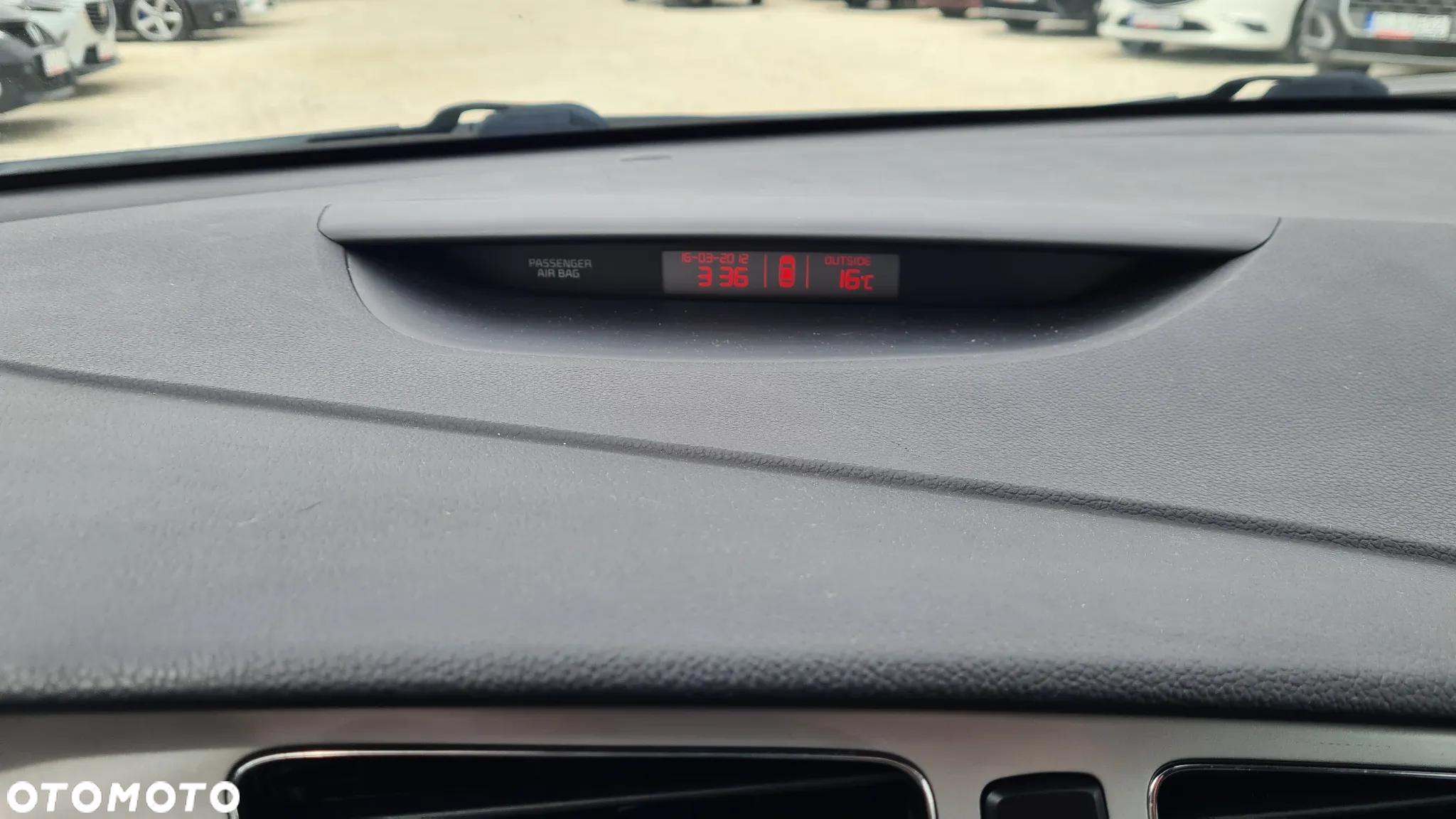 Kia Ceed - 33