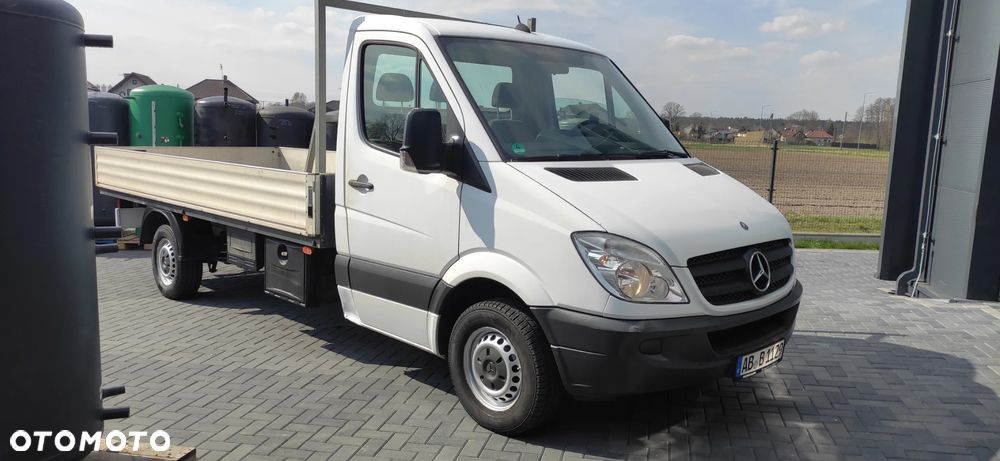 Mercedes-Benz Sprinter - 1