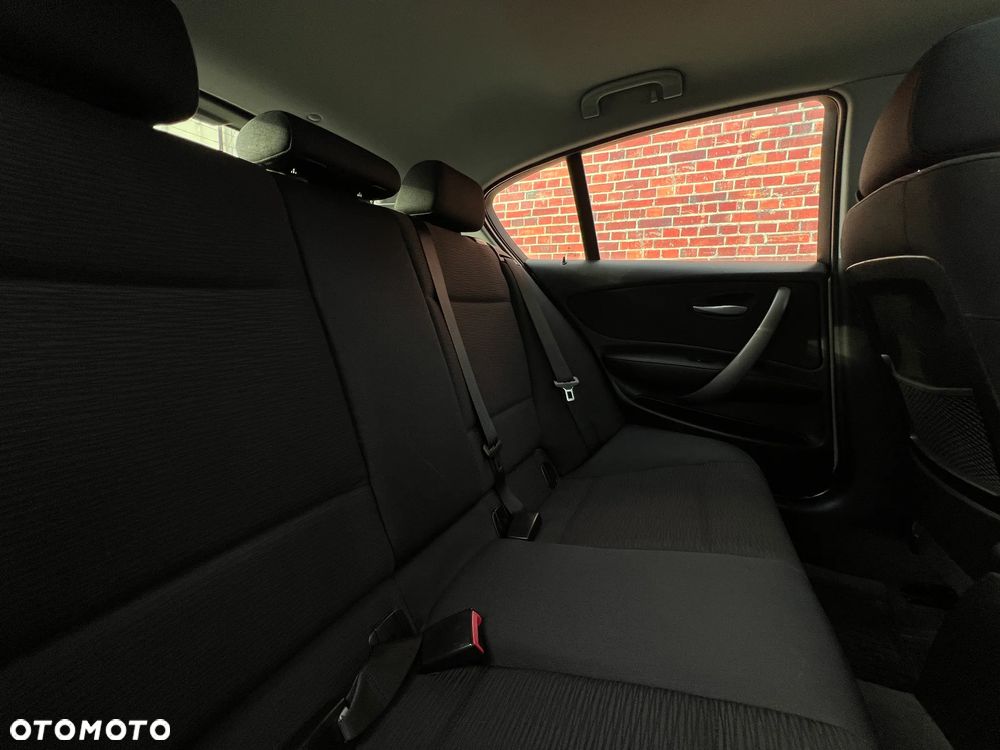 BMW Seria 1 116i - 20
