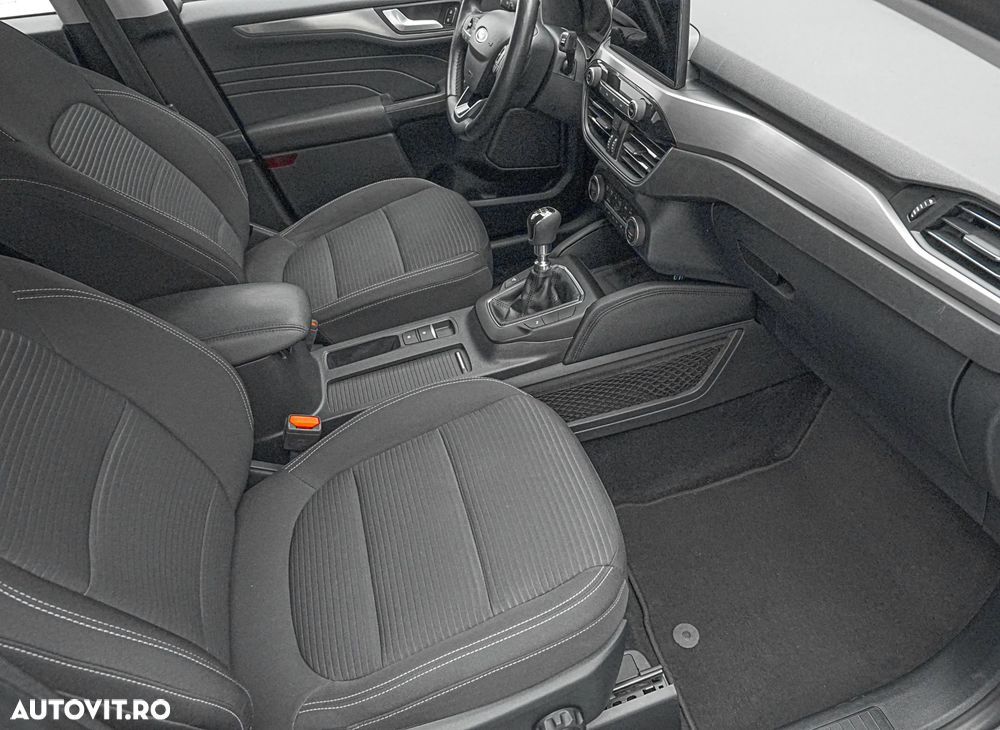 Ford Kuga 1.5 EcoBoost TITANIUM - 13