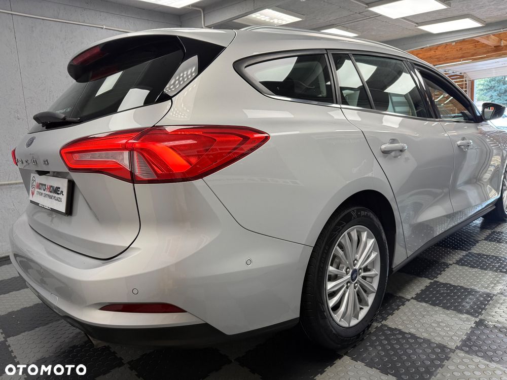 Ford Focus - 24