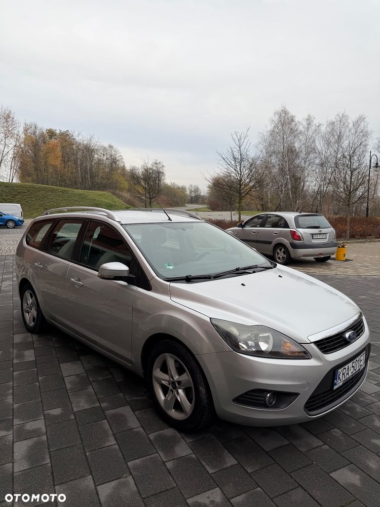 Ford Focus 1.6 16V Ambiente - 11