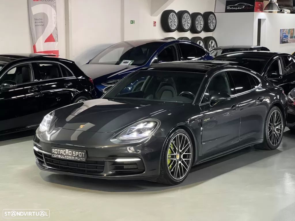 Porsche Panamera 4 E-Hybrid Executive - 1