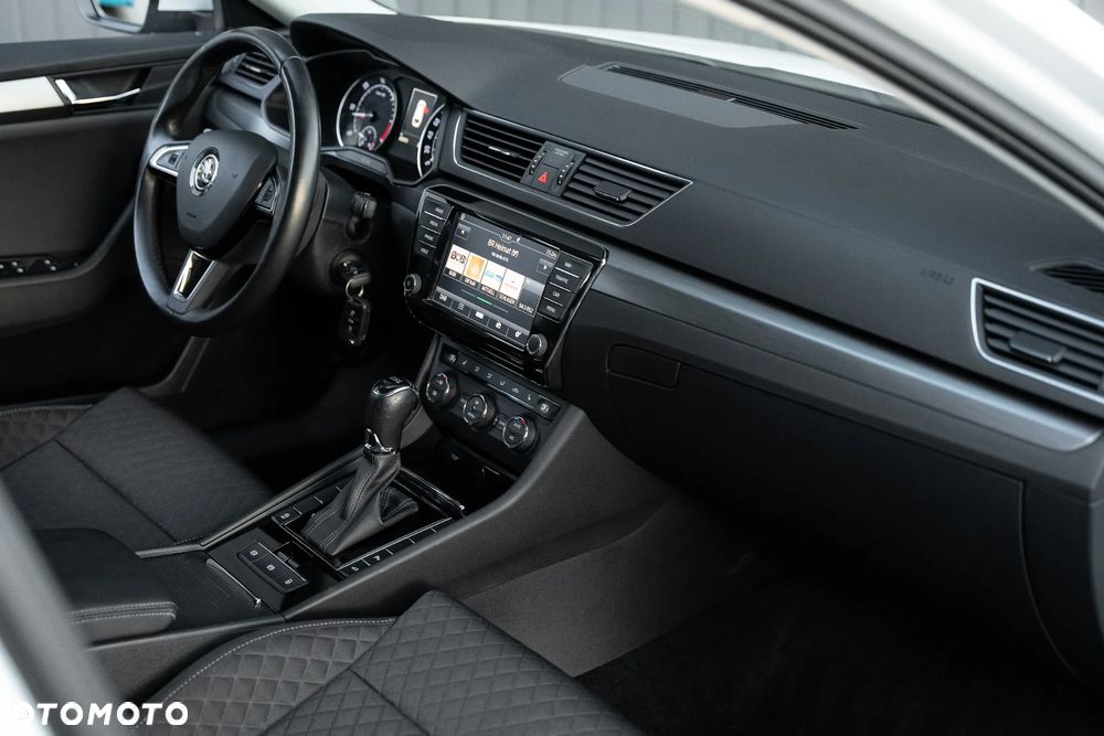 Skoda Superb 2.0 TDI Style DSG - 9