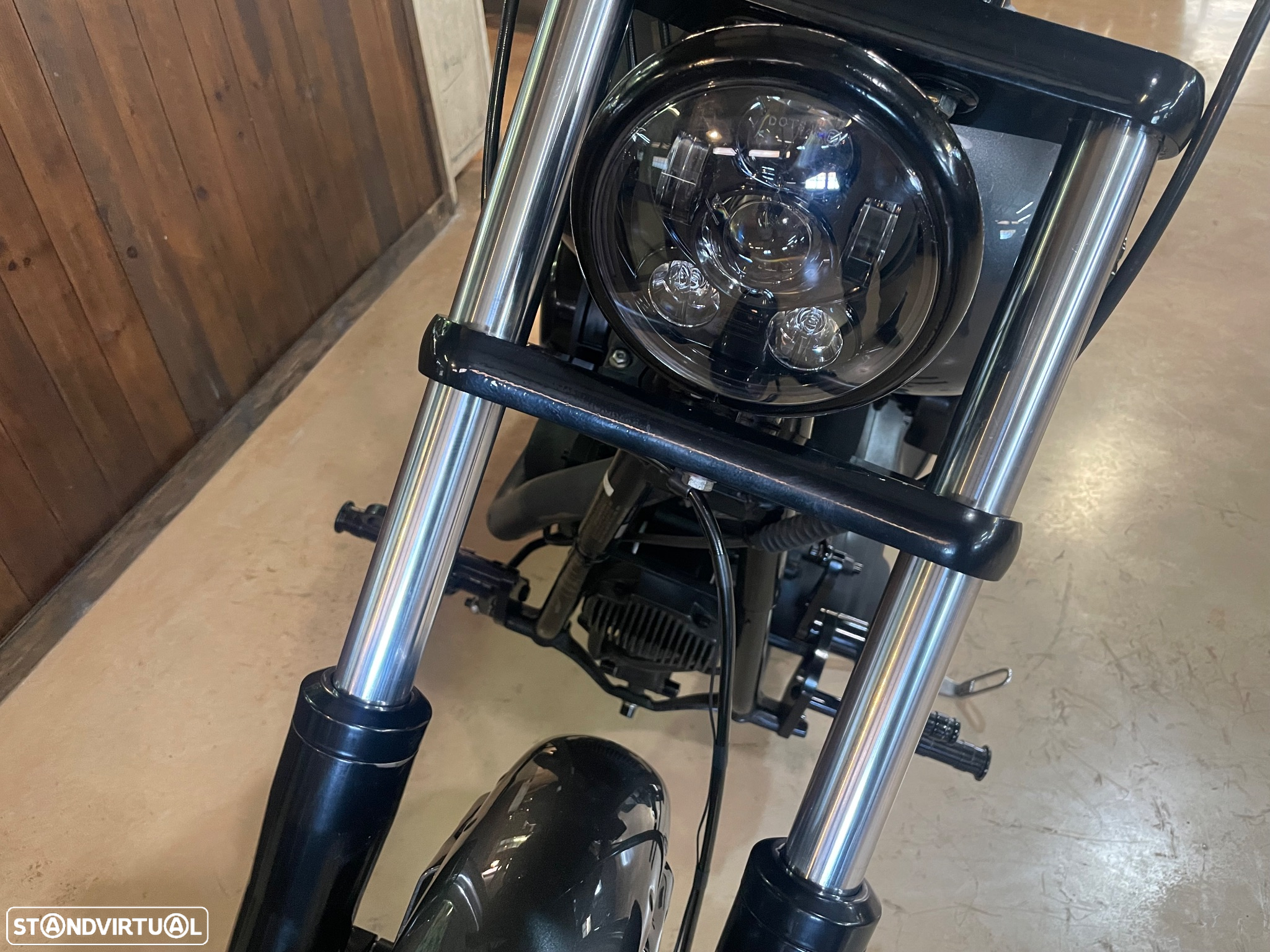 Harley-Davidson Dyna FXDI Super Glide - 7