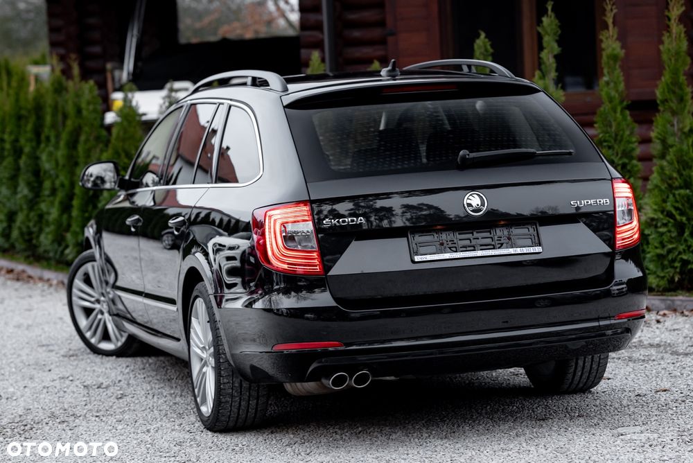 Skoda Superb 2.0 TDI Green tec 4x4 DSG Elegance - 11