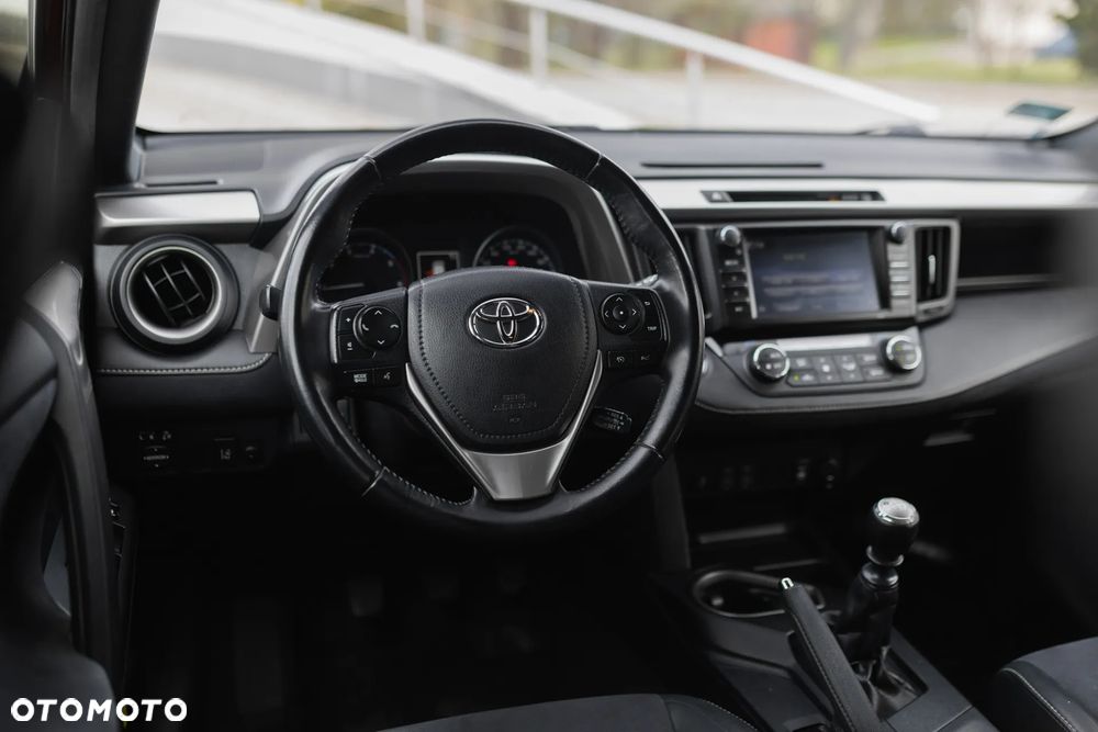 Toyota RAV4 2.0 D-4D Premium 4x2 - 14