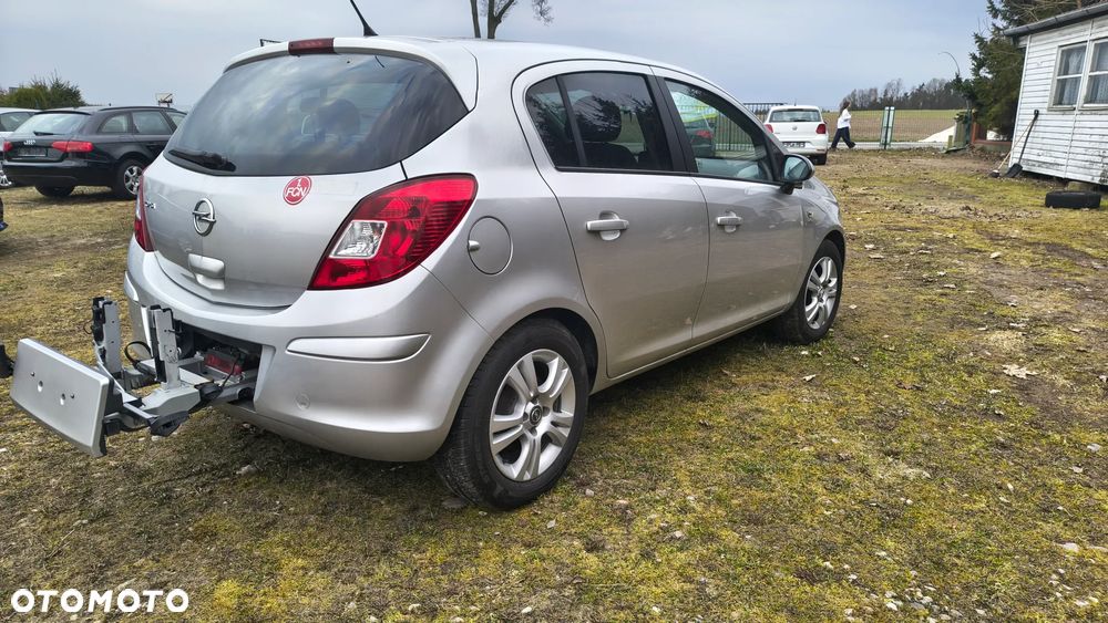 Opel Corsa 1.4 16V Satellite - 7