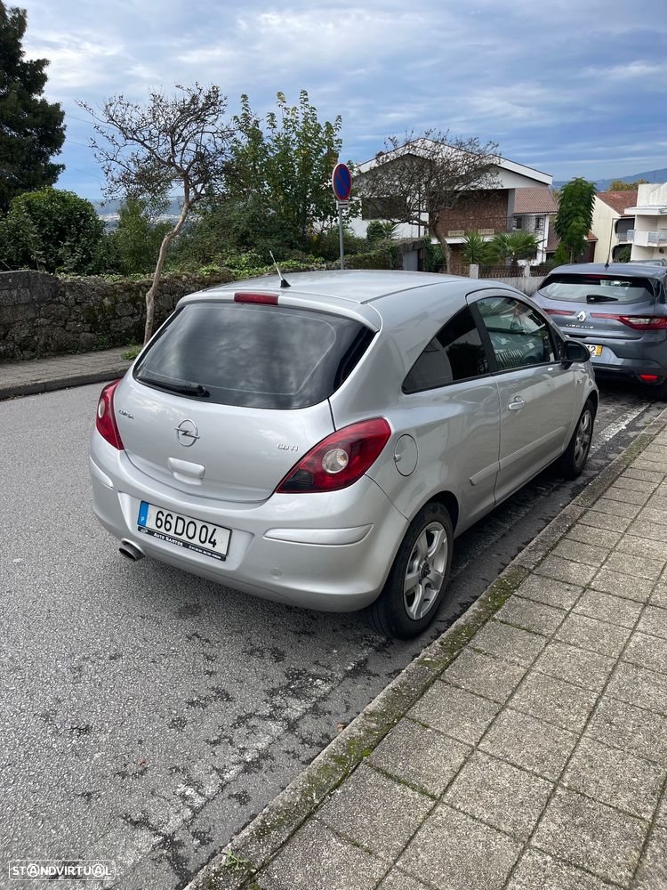 Opel Corsa 1.3 CDTi Enjoy EcoFLEX - 1