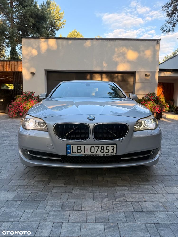 BMW Seria 5 525d - 2