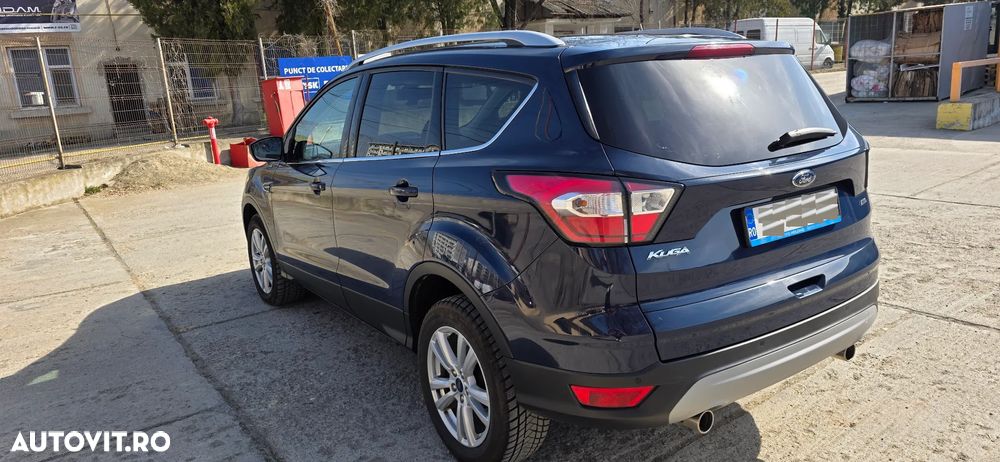 Ford Kuga - 8