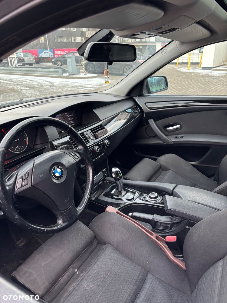 BMW Seria 5 520d - 16